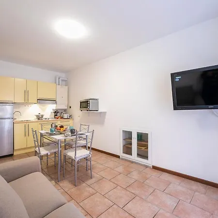 Casa Dolce Casa 50m From - Happy * Stresa